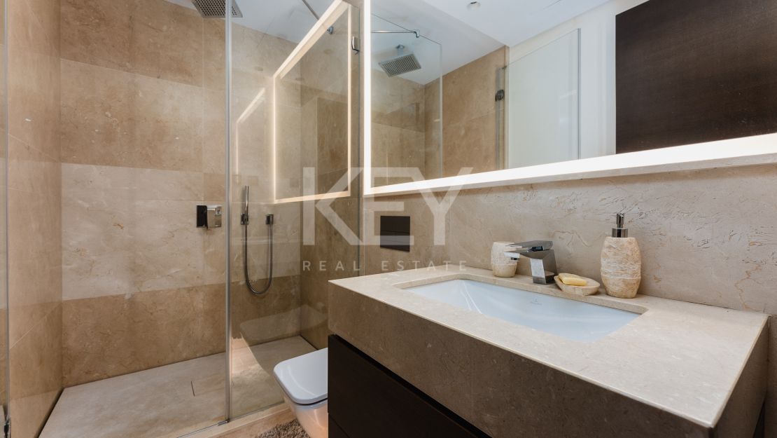 Элегантный дуплекс на первом этаже в La Reserva de Sierra Blanca, Марбелья