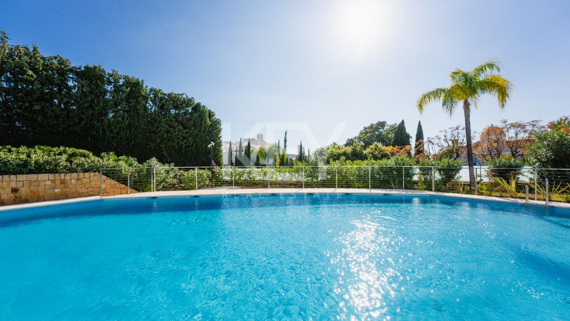 Элегантный дуплекс на первом этаже в La Reserva de Sierra Blanca, Марбелья