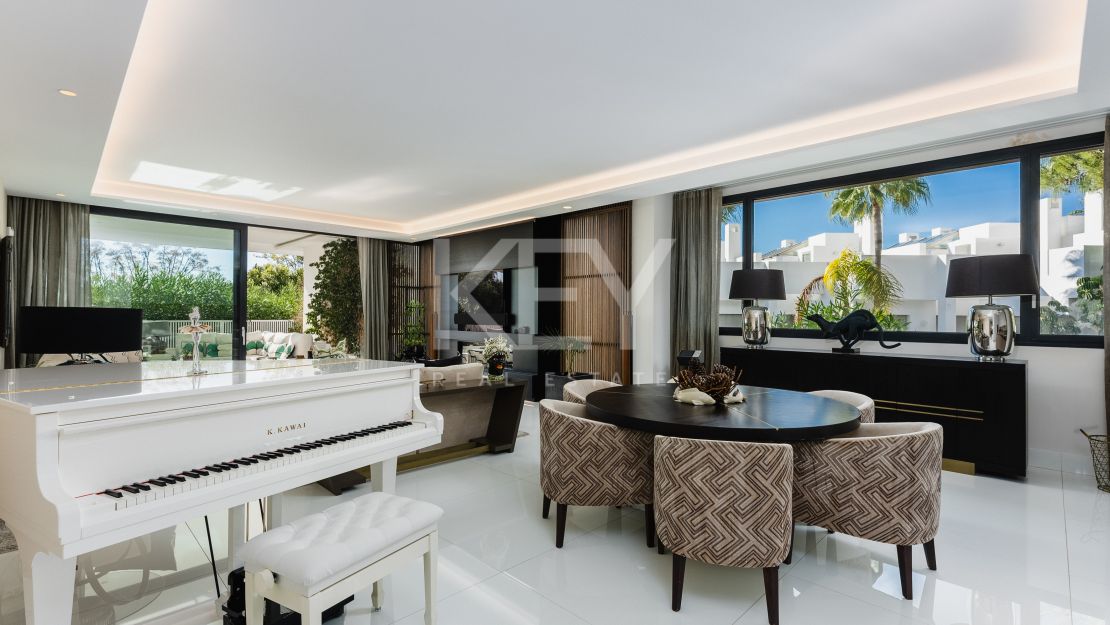 Элегантный дуплекс на первом этаже в La Reserva de Sierra Blanca, Марбелья