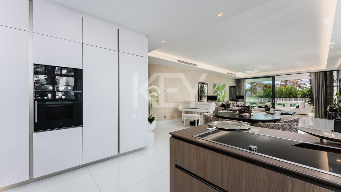 Элегантный дуплекс на первом этаже в La Reserva de Sierra Blanca, Марбелья