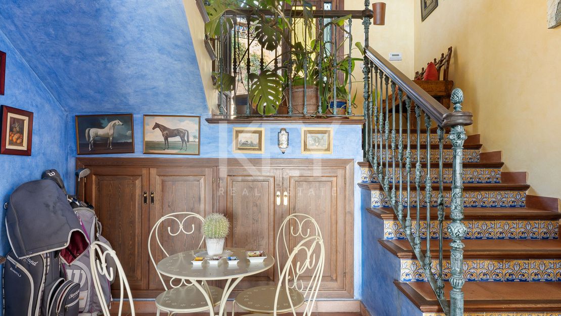 Exquisite Andalusian villa with modern elegance in El Madroñal, Benahavís