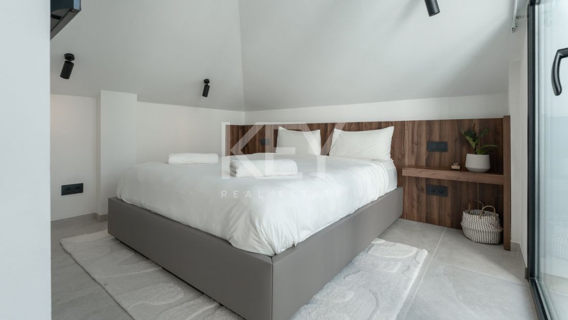 Красивый двухуровневый пентхаус в самом сердце Новой Андалусии