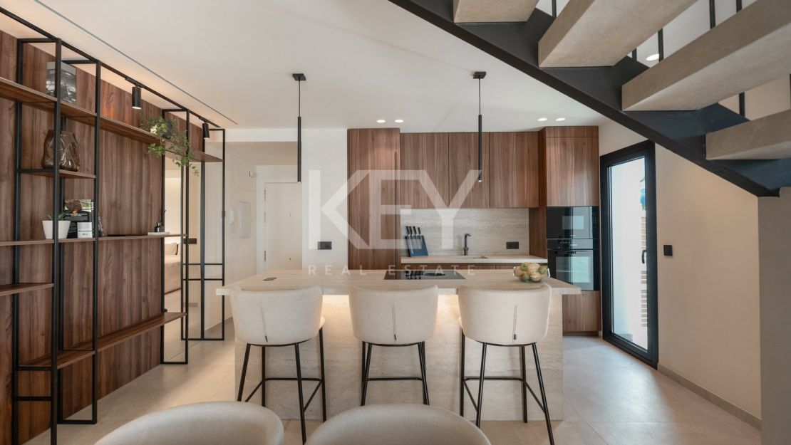 Красивый двухуровневый пентхаус в самом сердце Новой Андалусии