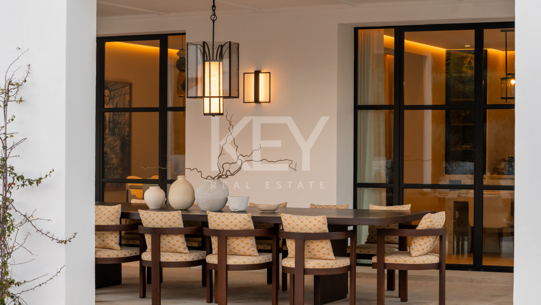 Роскошная вилла с 6 спальнями в Каскада-де-Камохан, Золотая Миля Марбельи