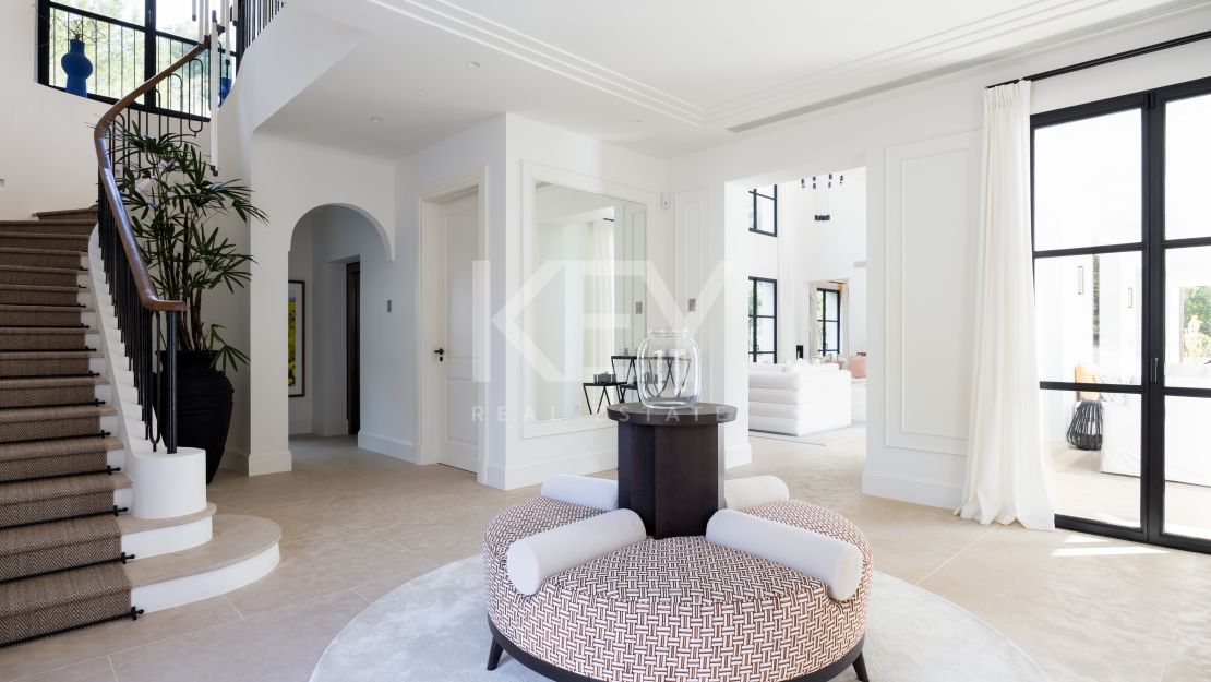 Роскошная вилла с 6 спальнями в Каскада-де-Камохан, Золотая Миля Марбельи