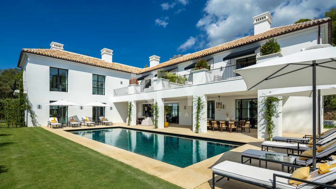 Luxurious 6-Bedroom Villa in Cascada de Camojan, Marbella Golden Mile