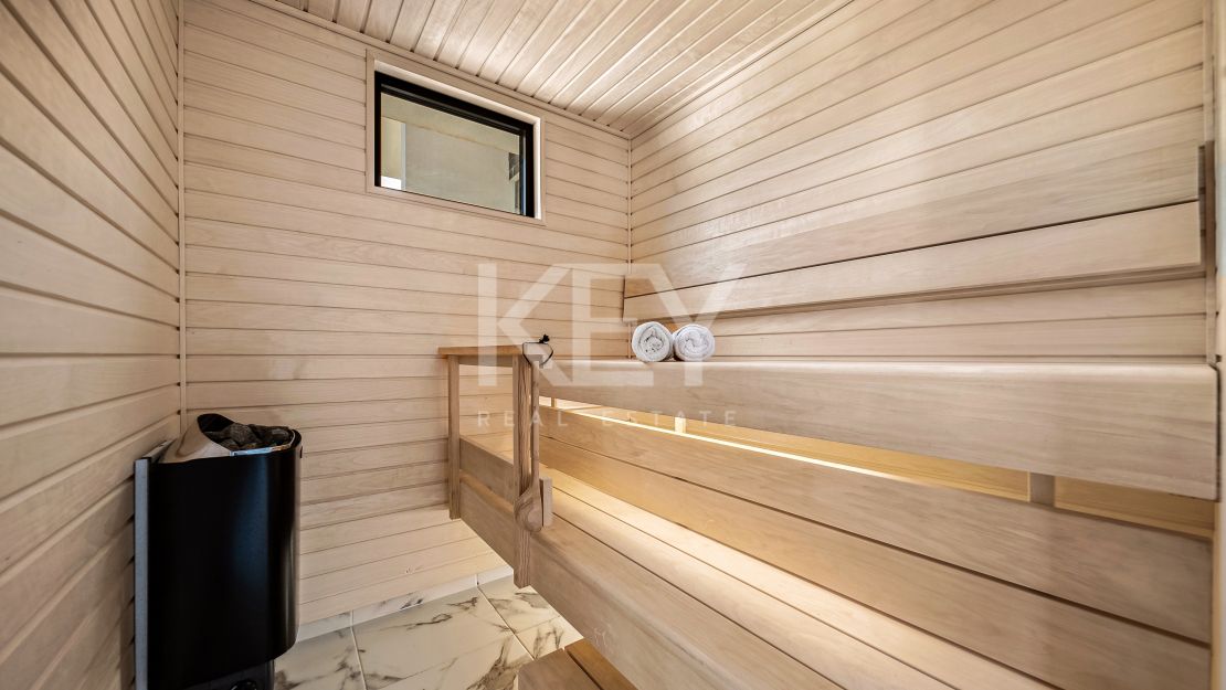 Contemporary style villa at only 350 meters from the beach in Marbesa, East Marbella