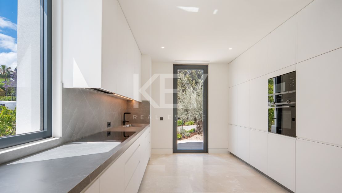 Proyecto de mansión de estilo moderno con aclamados arquitectos de Marbella en Rocio de Nagueles, Marbella