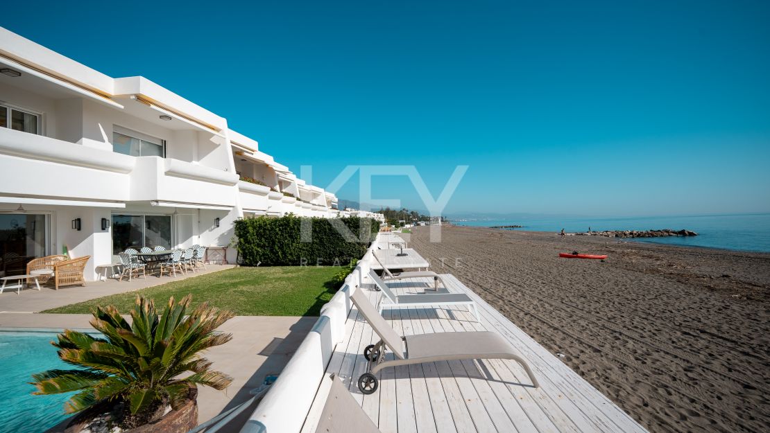 Unrivaled Corner Apartment in Guadalmina Baja, Marbella