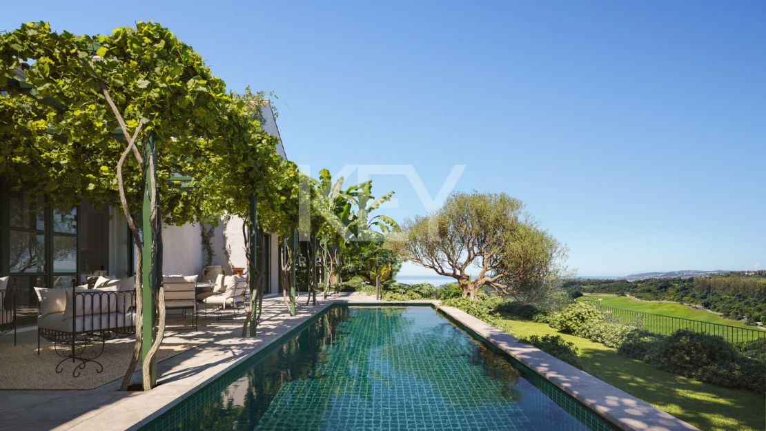 Villa De Lujo De Estilo Andaluz En Venta En Finca Cortesín, Casares
