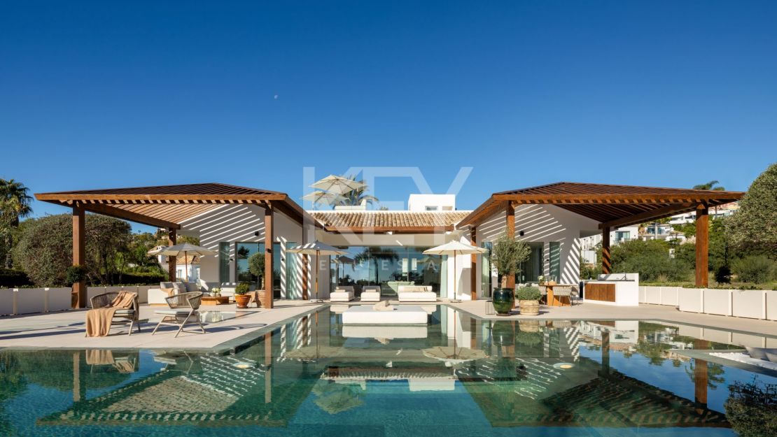 Impresionante Villa en venta en la primera linea del golf en Nueva Andalucía, Marbella