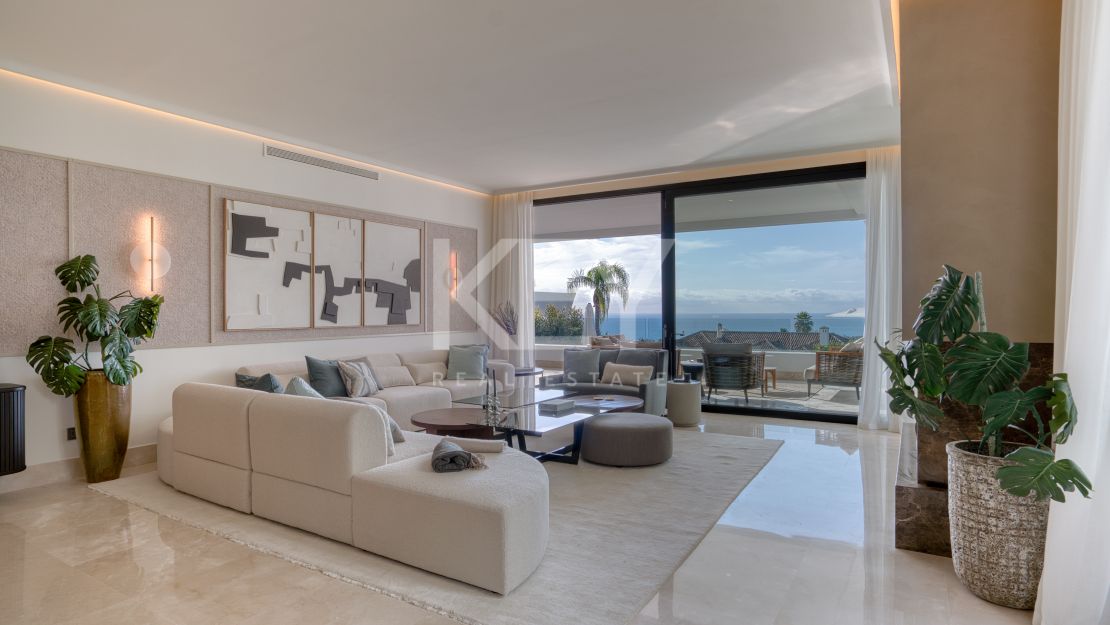 Роскошный четырехкомнатный дуплекс в Ла Резерва Де Сьерра Бланка, Марбелья