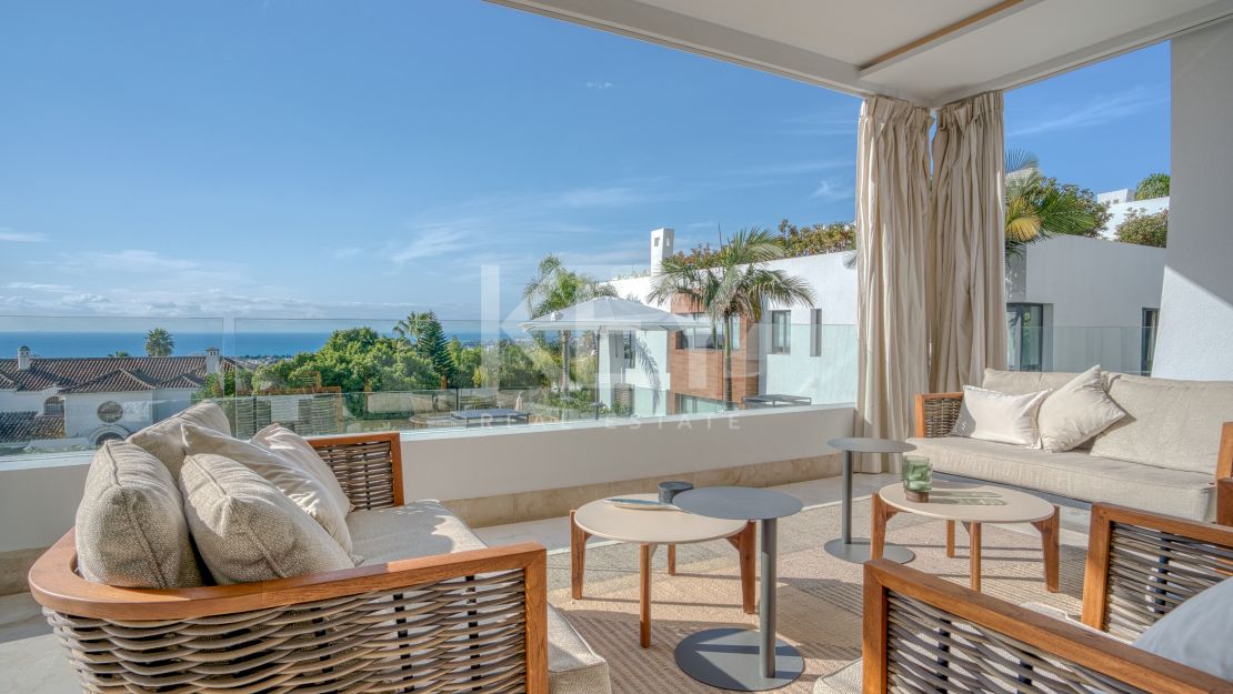 Роскошный четырехкомнатный дуплекс в Ла Резерва Де Сьерра Бланка, Марбелья