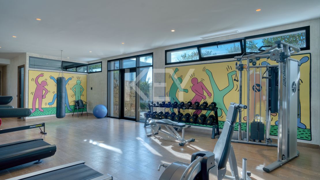 Роскошный четырехкомнатный дуплекс в Ла Резерва Де Сьерра Бланка, Марбелья