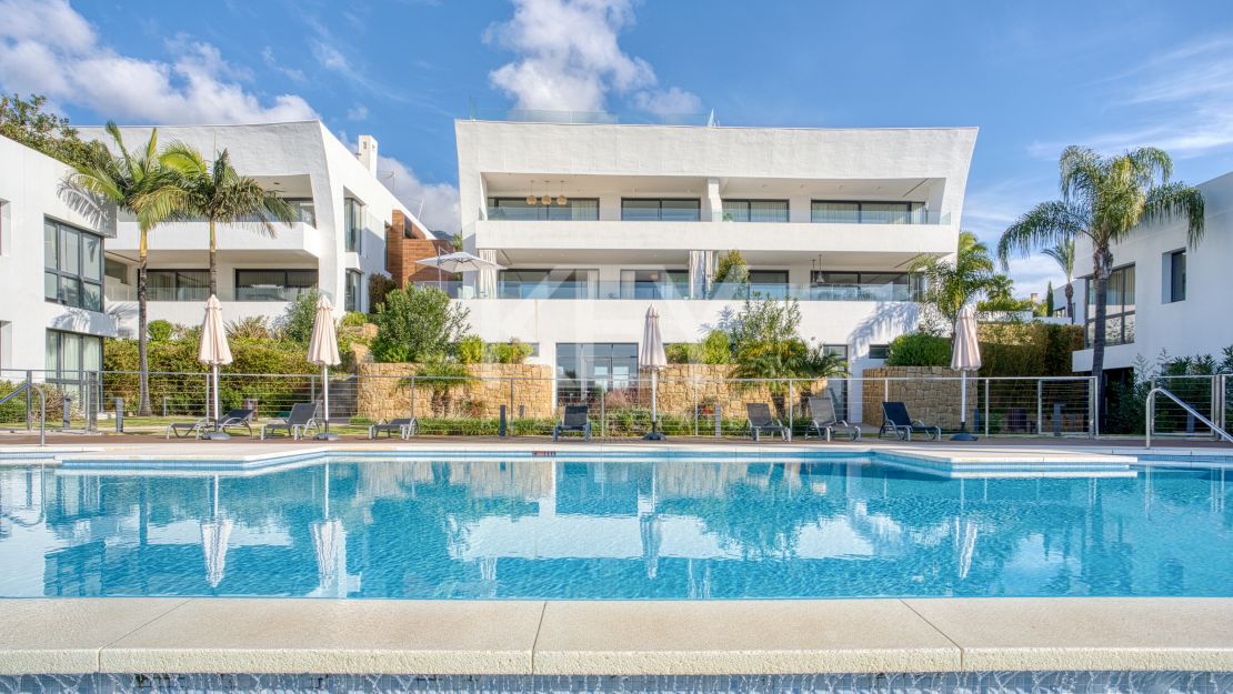 Роскошный четырехкомнатный дуплекс в Ла Резерва Де Сьерра Бланка, Марбелья