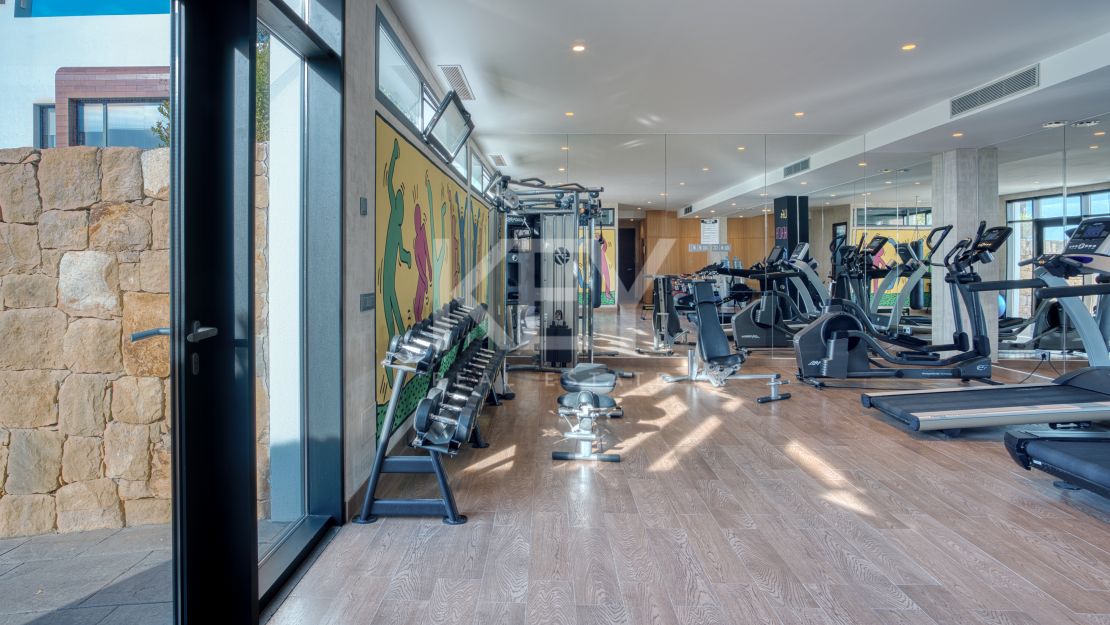 Роскошный четырехкомнатный дуплекс в Ла Резерва Де Сьерра Бланка, Марбелья