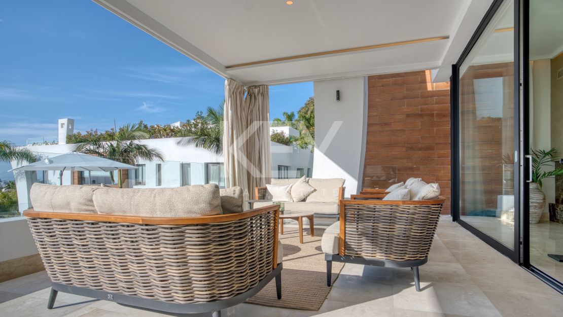 Роскошный четырехкомнатный дуплекс в Ла Резерва Де Сьерра Бланка, Марбелья