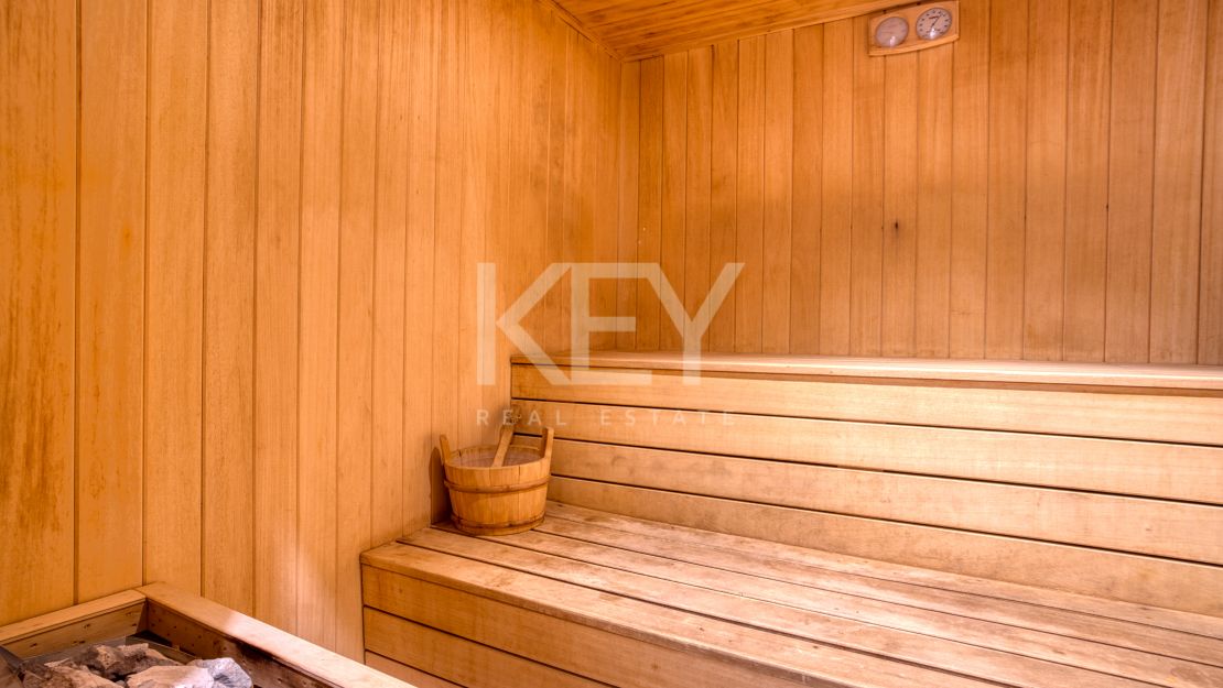 Роскошный четырехкомнатный дуплекс в Ла Резерва Де Сьерра Бланка, Марбелья