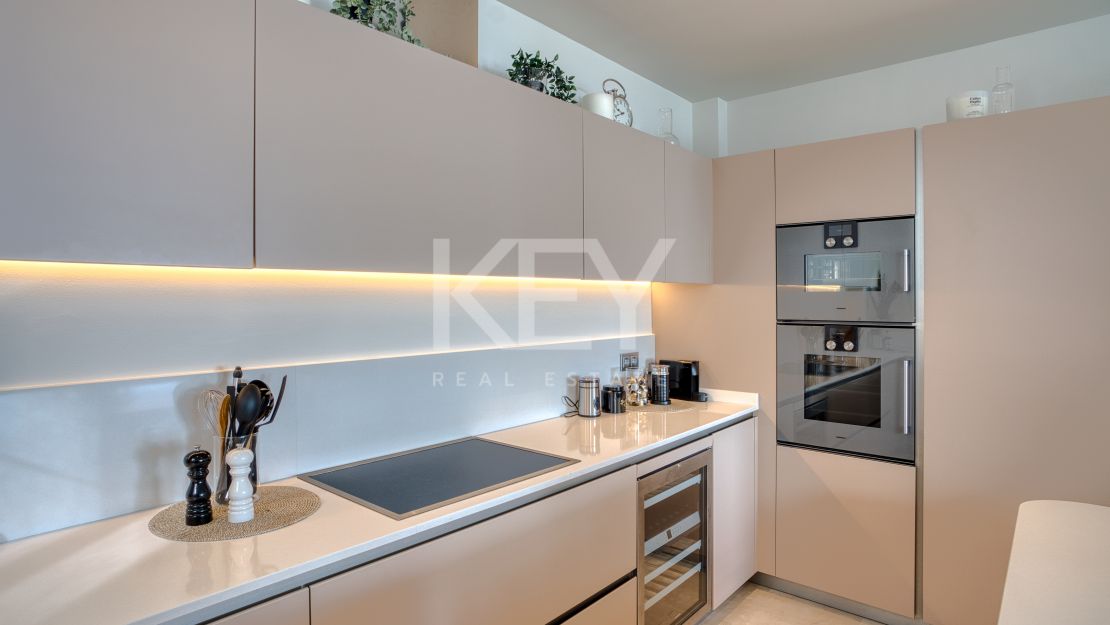 Роскошный четырехкомнатный дуплекс в Ла Резерва Де Сьерра Бланка, Марбелья