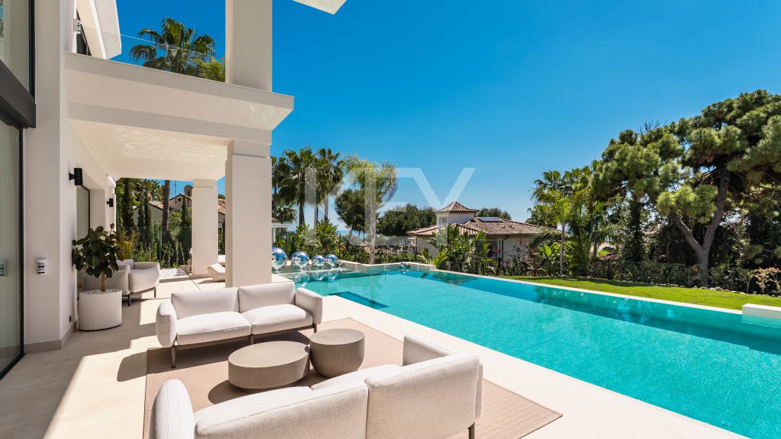 Fantástica villa de obra nueva con vistas al Mar Mediterráneo en Sierra Blanca, Milla de Oro, Marbella