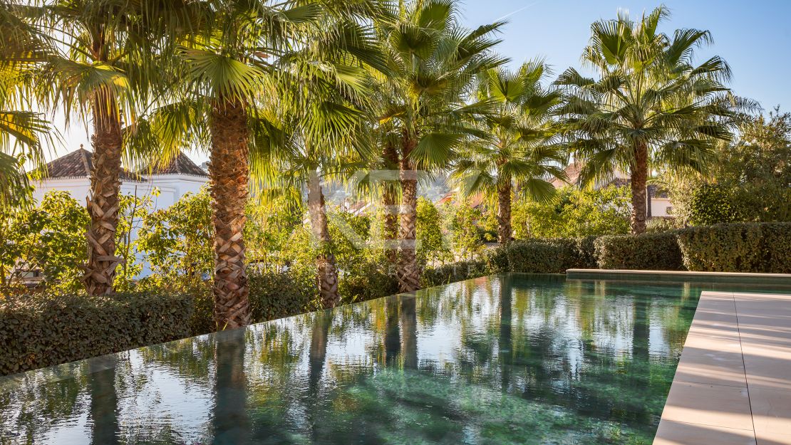 Brilliant and modern Villa for sale in Parcelas del Golf, Marbella