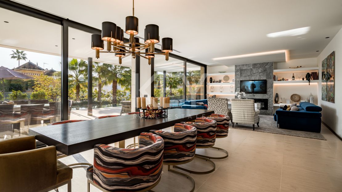 Brilliant and modern Villa for sale in Parcelas del Golf, Marbella
