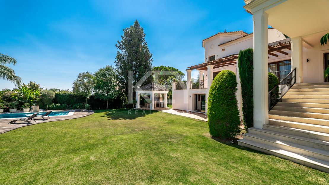 Esplendida villa privada ubicada en Las Brisas, Marbella
