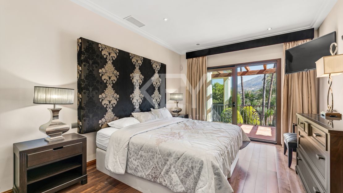 Esplendida villa privada ubicada en Las Brisas, Marbella