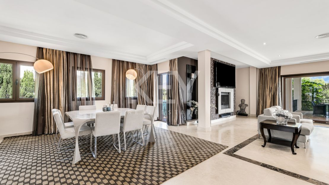 Esplendida villa privada ubicada en Las Brisas, Marbella