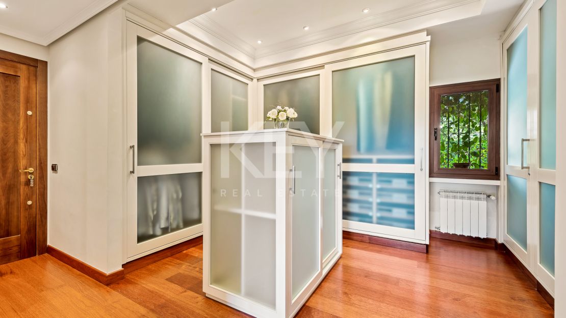 Fantástica villa en estilo Mediterráneo con vistas panorámicas en Nueva Andalucia, Marbella