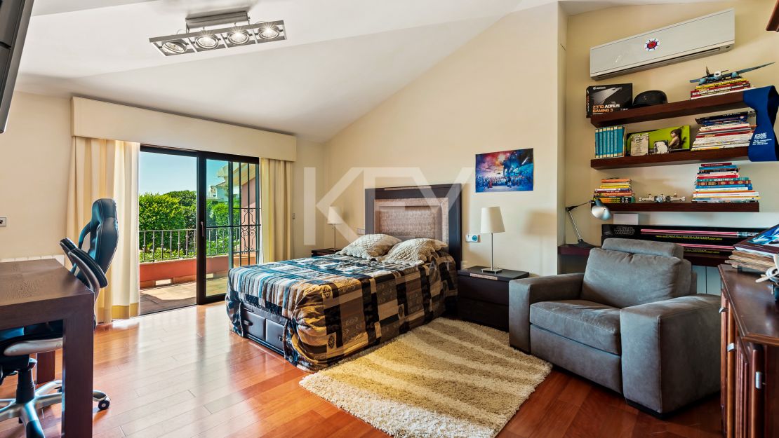 Fantástica villa en estilo Mediterráneo con vistas panorámicas en Nueva Andalucia, Marbella