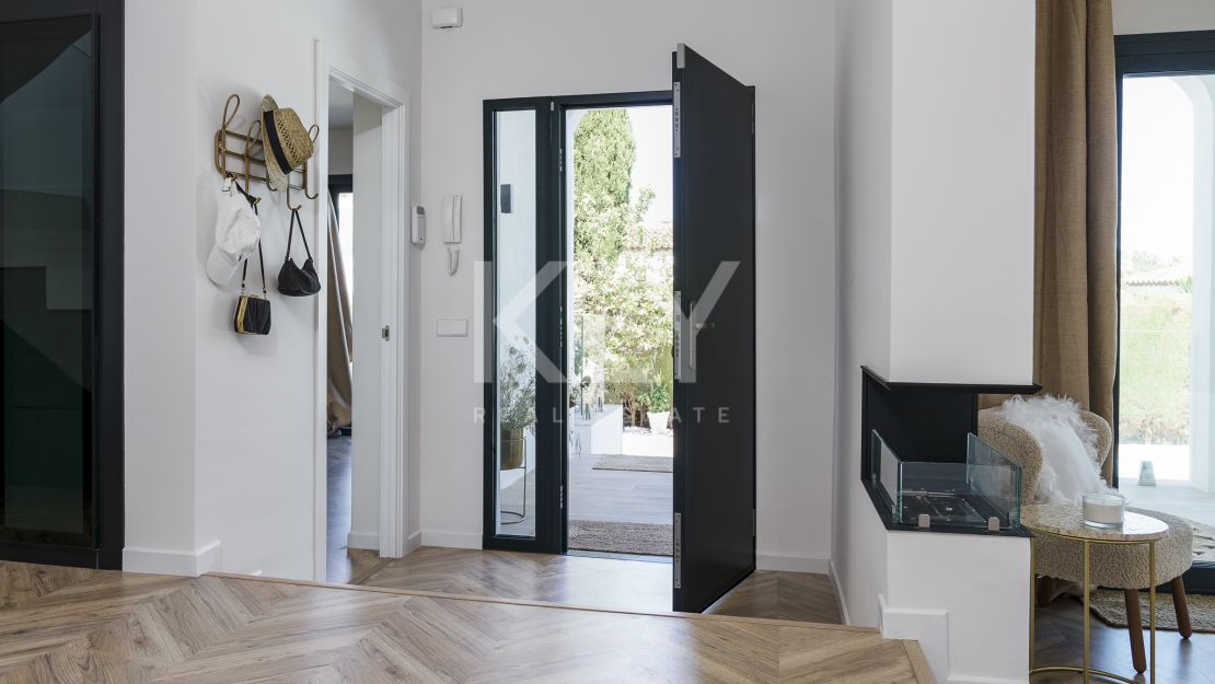 Elegante villa con diseño moderno en Nueva Andalucía