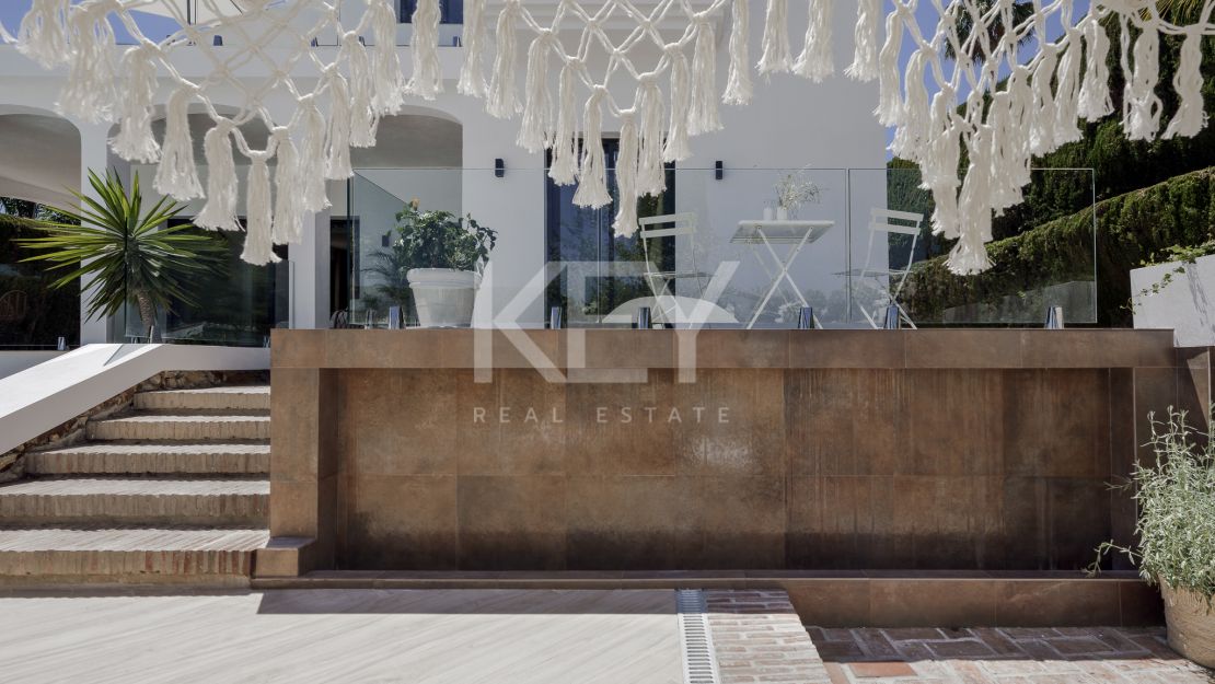 Elegante villa con diseño moderno en Nueva Andalucía