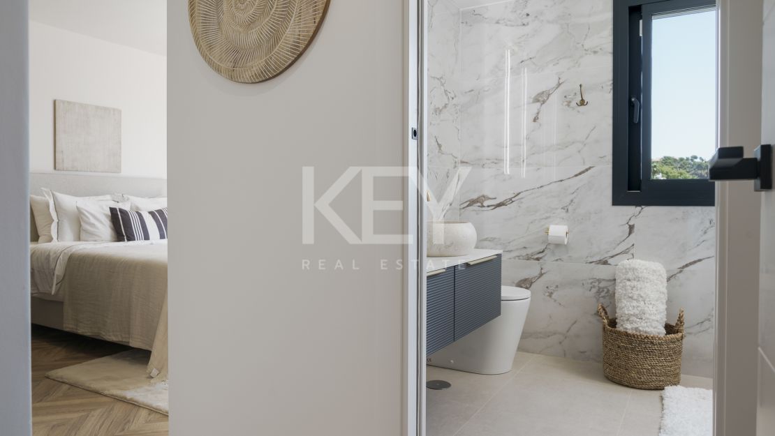 Elegante villa con diseño moderno en Nueva Andalucía