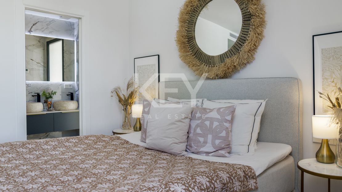 Elegante villa con diseño moderno en Nueva Andalucía