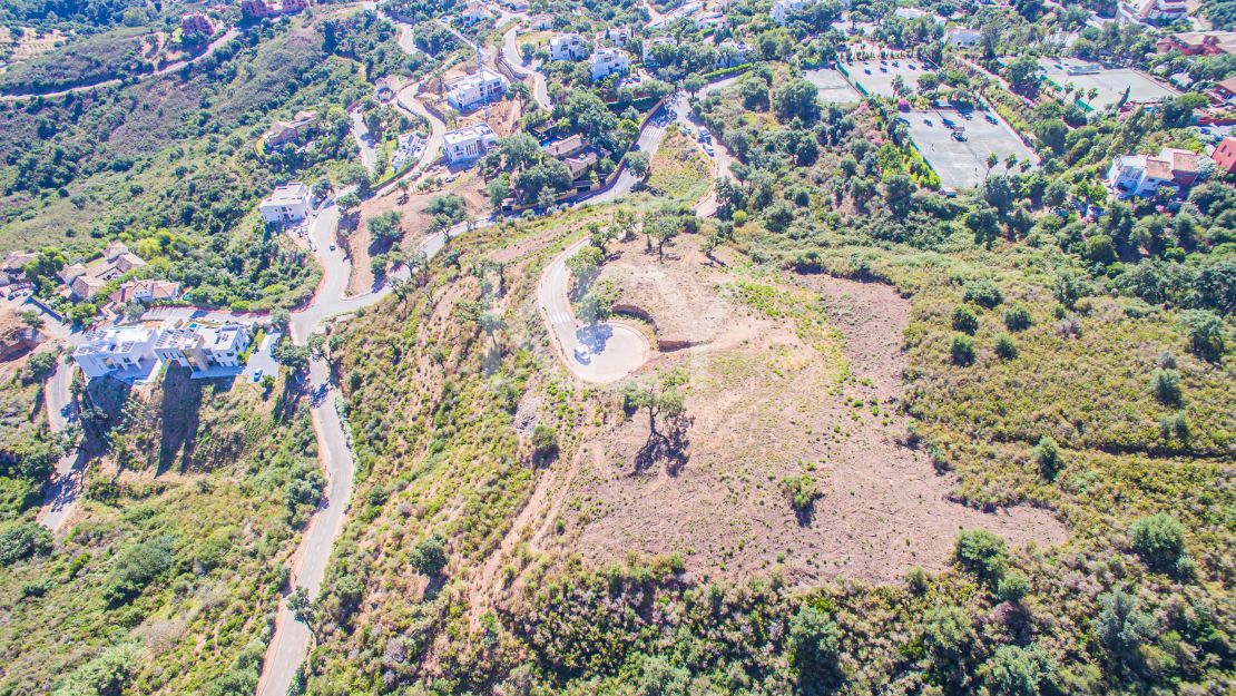 Impresionante parcela con vistas panorámicas al mar y a la montaña en La Mairena