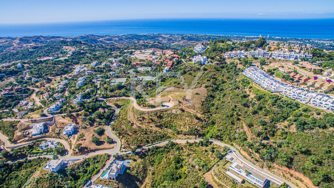 Impresionante parcela con vistas panorámicas al mar y a la montaña en La Mairena