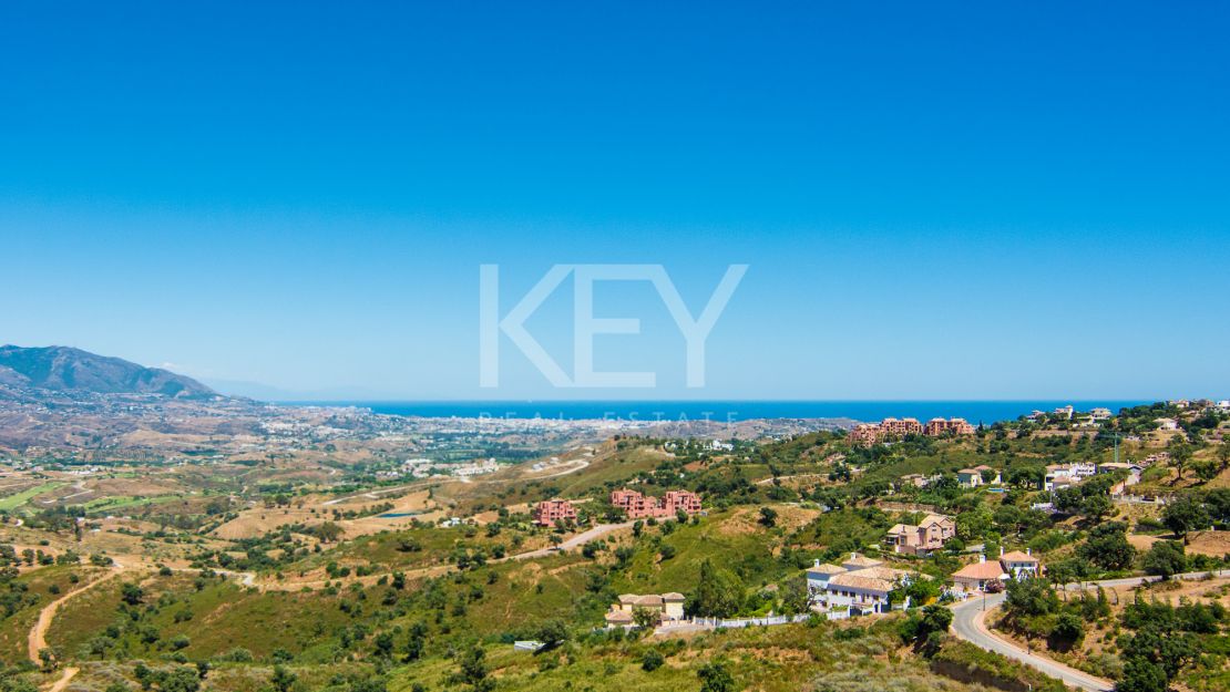 Impressive plot with panoramic sea and mountains views  in La Mairena