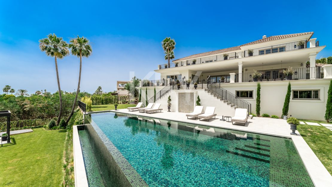 Villa Charm: Modern Luxury Villa in in La Cerquilla, Nueva Andalucía