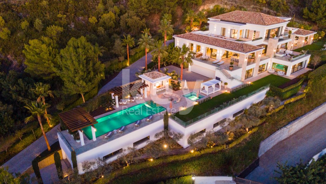 Ultra luxury villa with views of the Mediterranean Sea and the Costa del Sol in Cascada de Camojan, Marbella.