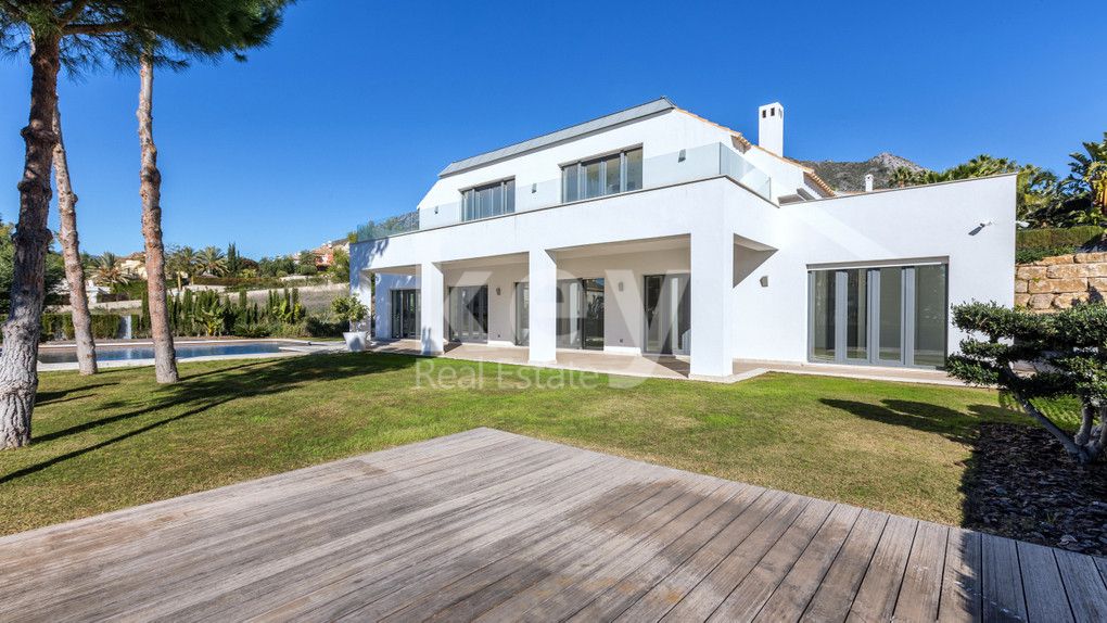 Villa for long term in Sierra Blanca, Marbella