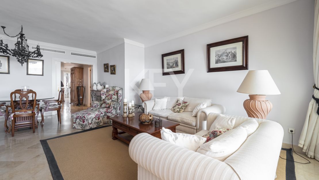 Квартира на первой линии пляжа в Ла Эррадура, Пуэрто Банус на продажу