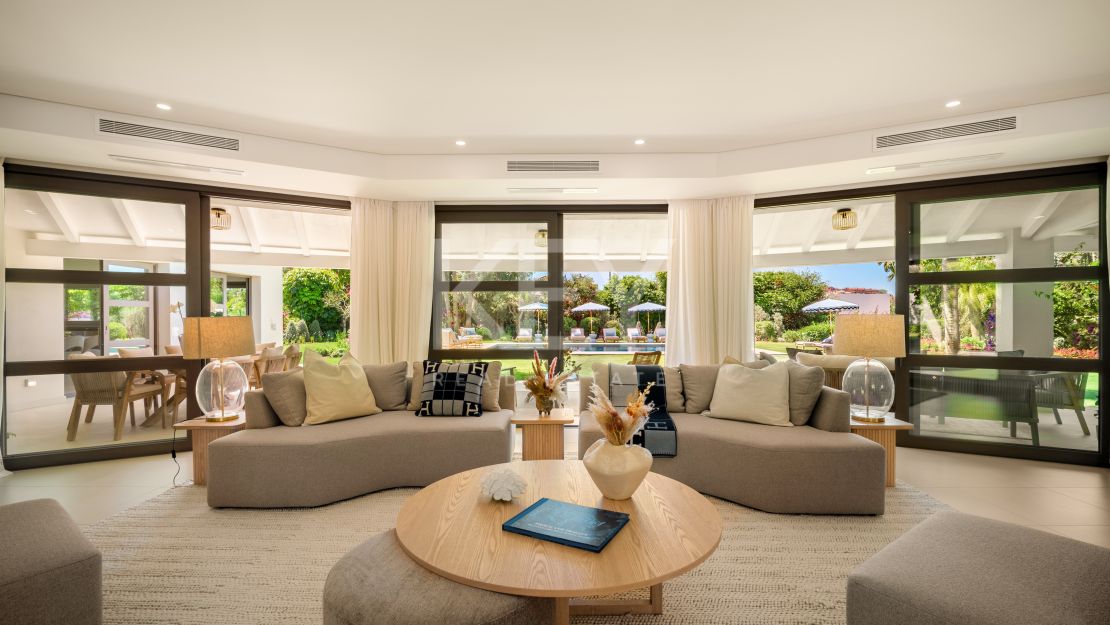 Iconic luxury bungalow – tropical oasis with golf views in La Cerquilla, Nueva Andalucía