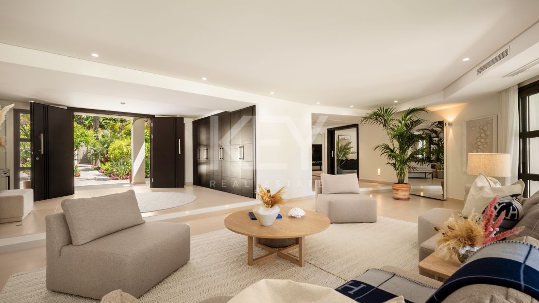 Iconic luxury bungalow – tropical oasis with golf views in La Cerquilla, Nueva Andalucía