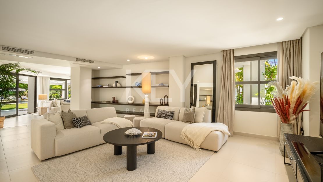 Iconic luxury bungalow – tropical oasis with golf views in La Cerquilla, Nueva Andalucía