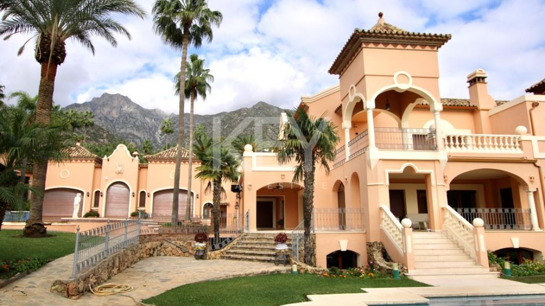 Villa Clásica de Lujo en Sierra Blanca para Alquiler Larga Temporada