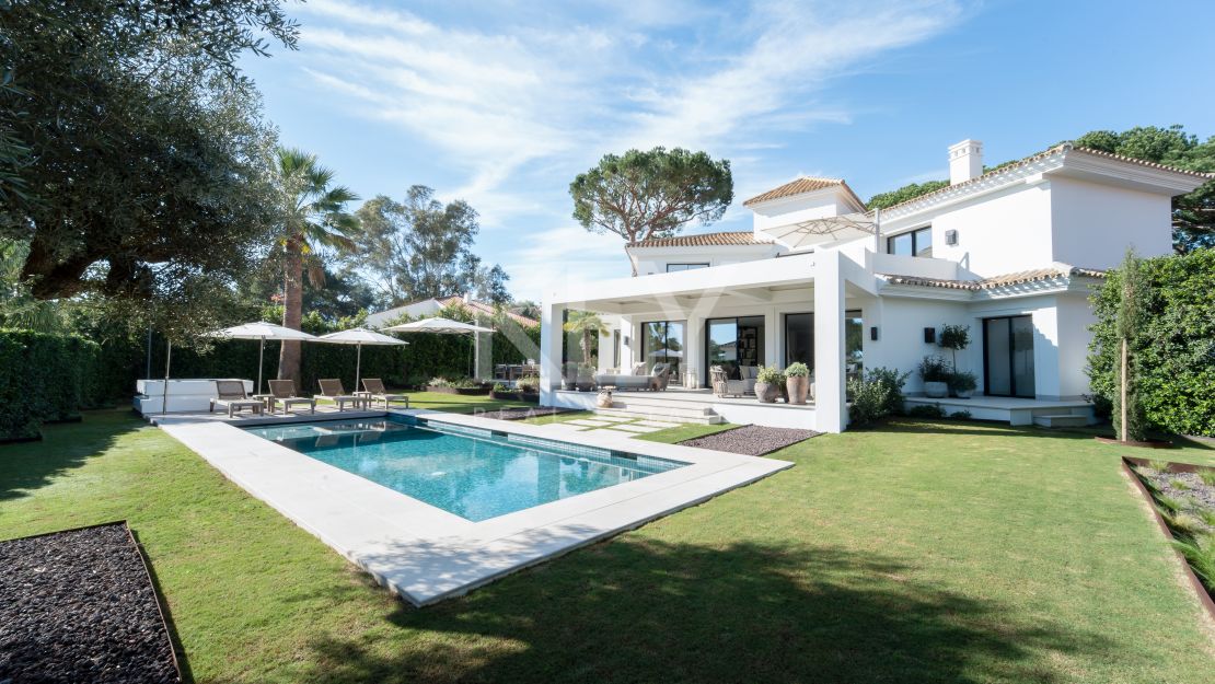 Elegant Villa Ophelia for rent with beautiful views in La Reserva de Los Monteros, Marbella East