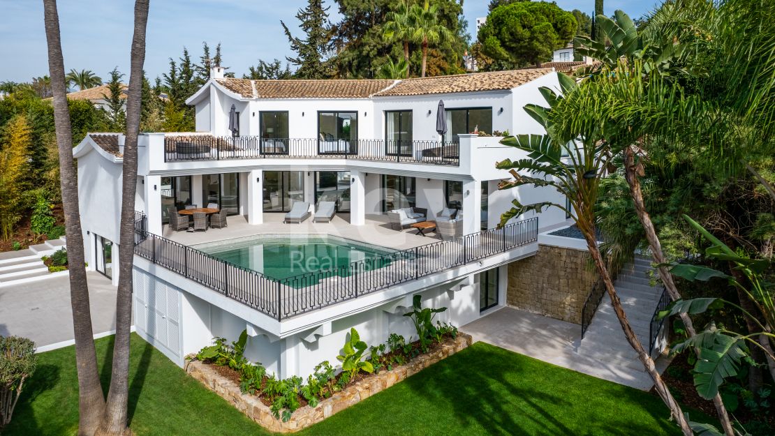Beautiful Mediterranean Villa With Modern Interior In El Paraiso, New Golden Mile Of Estepona for Sale