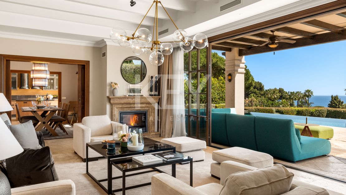 Exquisite villa for short term rent with mountain and sea views in La Carolina, Golden Mile