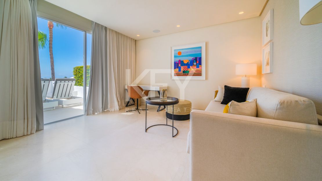 Впечатляющий двухуровневый пентхаус на продажу в Пуэнте Романо, Марбелья